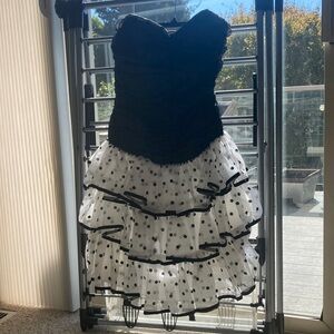 Vintage 80s Roberta CA Black White Strapless Polka Dot Tiered Skirt Size 5/6 EUC
